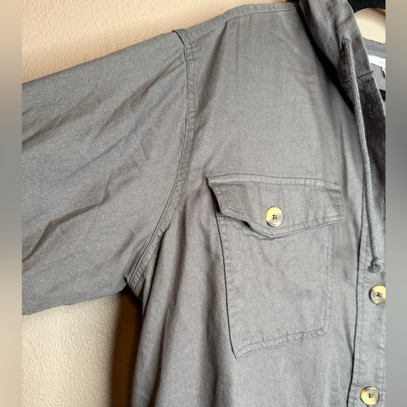 Maurice's Charcoal Plus Size Gray Hooded Shacket NWT Size 1X Lightweight Staple - Picture 6 of 16